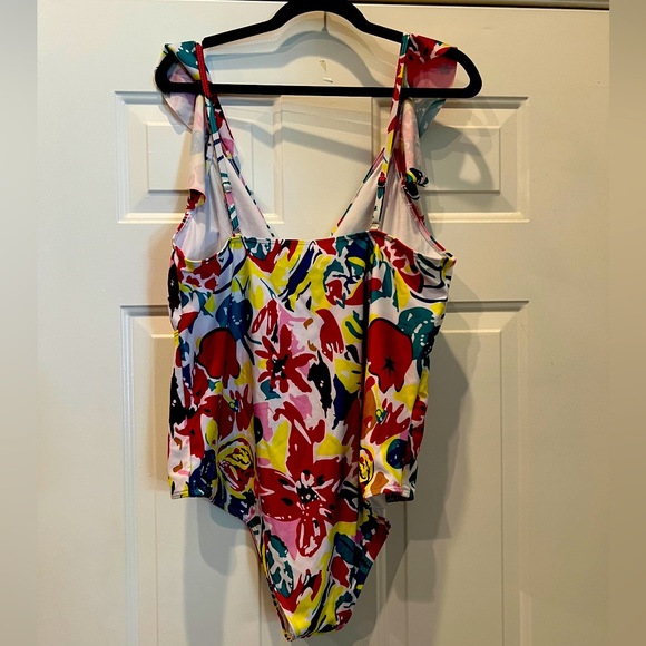 Bright Cutesy One-Piece Swimsuit SHEIN Size 3XL (16-18) - Picture 4 of 4